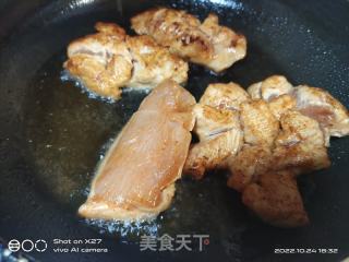 鸡肉烧豆腐的做法步骤：2