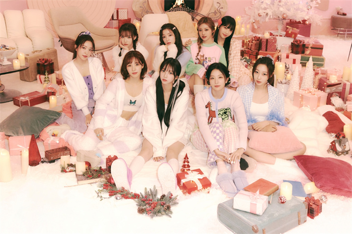 Red Velvet与aespa将以圣诞颂《Beautiful Christmas》迎接冬天，特级合作引爆期待感！  